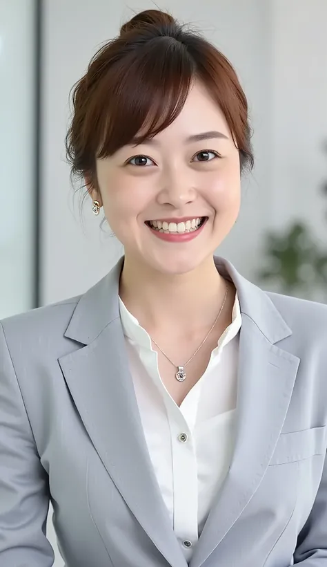Neat Young Woman、and look at the camera、office lady suit、jacket、shirt、necklace、ear piercing、薄い茶髪、、smile showing teeth、背景はオフィス
