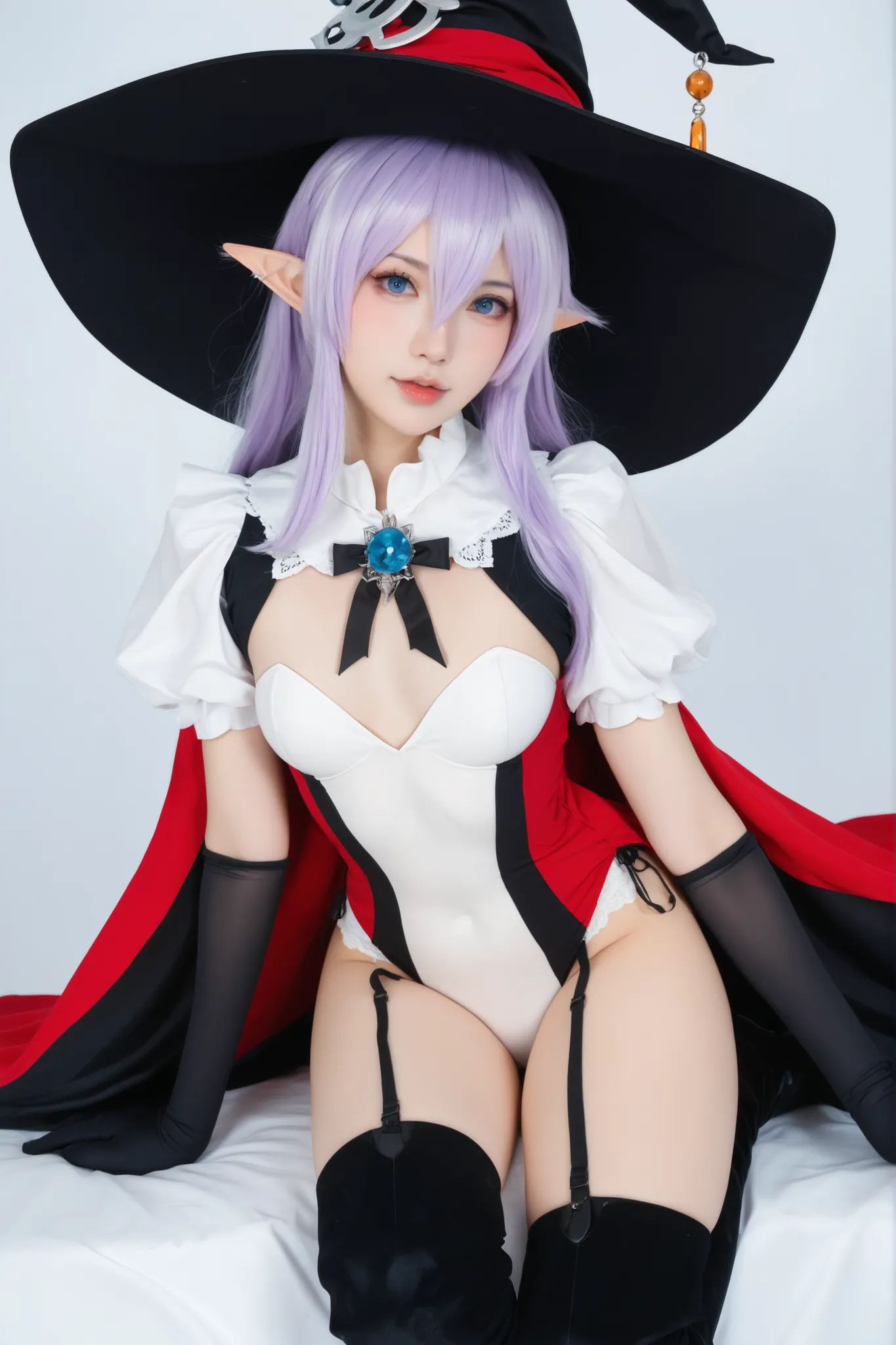 nagomis1_cnr, 1girl, light purple hair, hair between eyes, blue eyes, small breasts, witch hat, red dress, white dress, two-tone dress,white leotard, puffy sleeves, garter straps, black thighhighs, thigh boots, ela está de pé olhando de forma meiga, ela es...