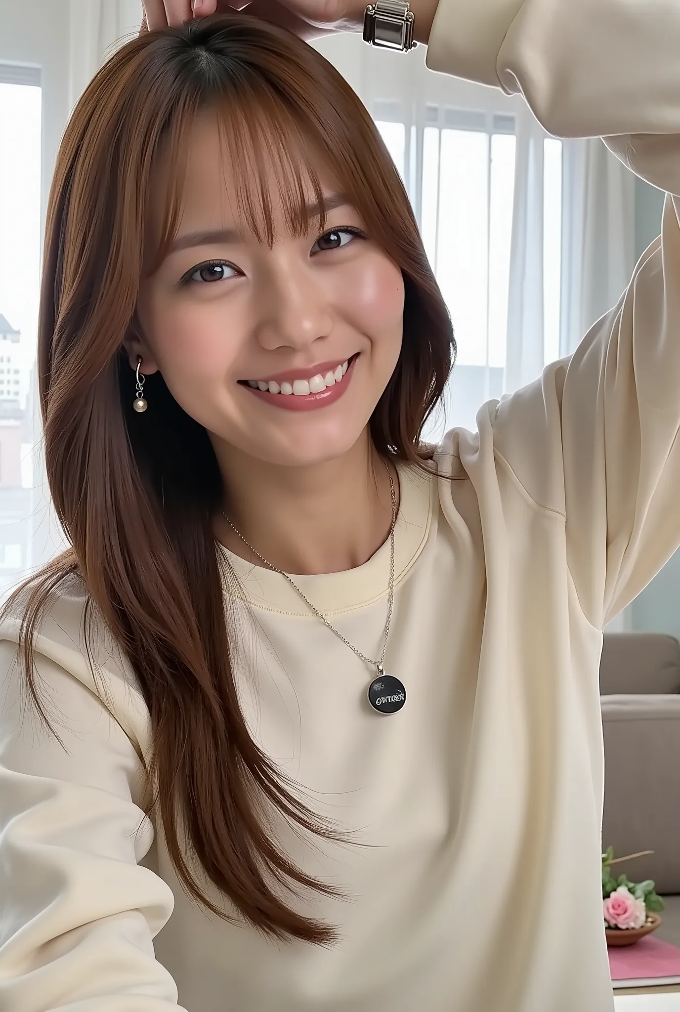 短いブロンドの髪の女性が灰色のレンガの壁のある部屋に立っている. 彼女はレースのブラとTバックを含む黒いランジェリーセットを着用している. ブラストラップが少し横に引かれている. 彼女は左手首に金のブレスレットをいくつか、胸には円形のペンダントが付いた金のネックレスをアクセサリーとして身に着けている. 彼女の爪は明るい緑色に塗られています, 全体に鮮やかな色彩を添えています. 彼女のへそには垂れ下がったピアスが開けられている. 部屋の照明は柔らかく自然, 小さな窓から緑が見え、抽象芸術のようなぼやけた背景の...