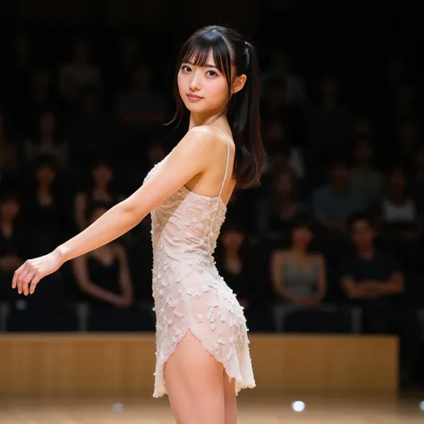 Japan's top gravure idol 、Also々expression、Ponytail Hair、Light stage makeup、Stage Costumes、 Practicing the play in a minidress 、On the center stage of the theater、 Full-scale rehearsal on the center stage of the theater 、choreography practice、Precise foot m...