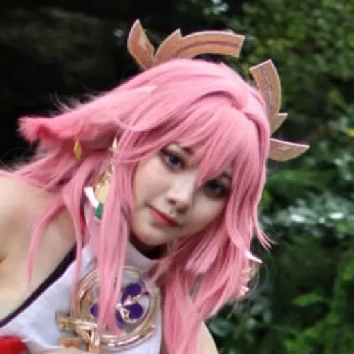 Yae Miko Spread Legs 1