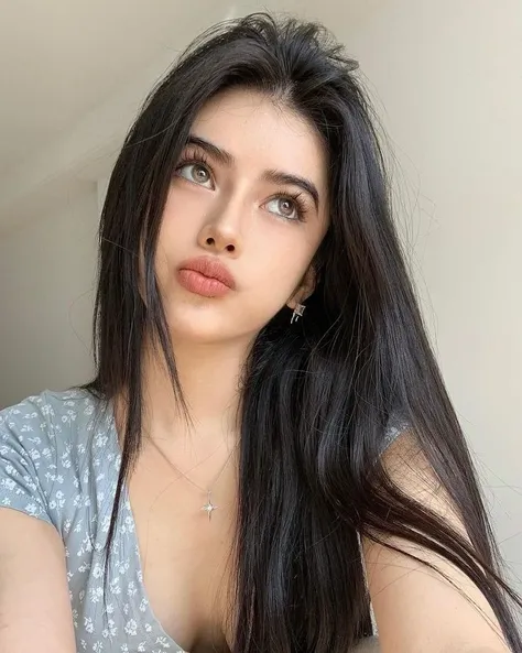 AI Realistic Portrait Generator, Consistent Face