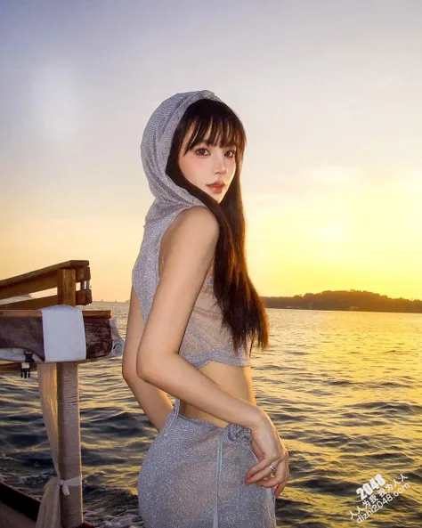 网红女生flux001 20