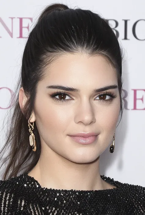 Kendall Jenner ZIT ZIT
