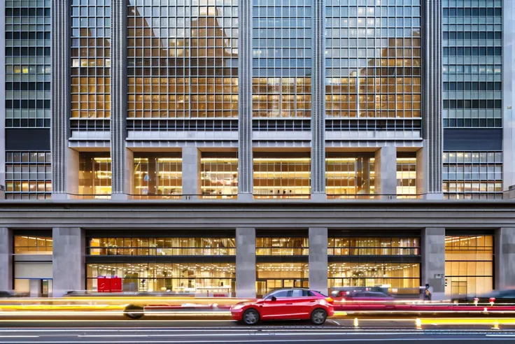 <lora:ç»çåå°å å¼º:0.7>,Night view Cloudy evening,Street (Motorway, Sidewalk),translucent,office building,modern style,commercial atmosphere,onepoint perspective,Street View,Glass Curtain Wall Structure,