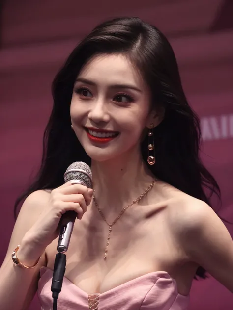 一个酷似Angelababy-杨颖的女性