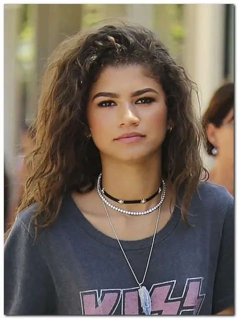 Zendaya - IL XL