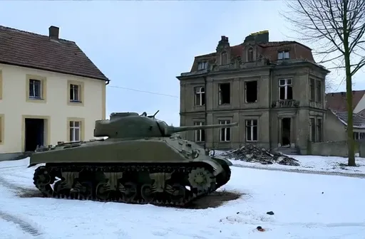 Wan2.1 T2V 14B US army Sherman Tank