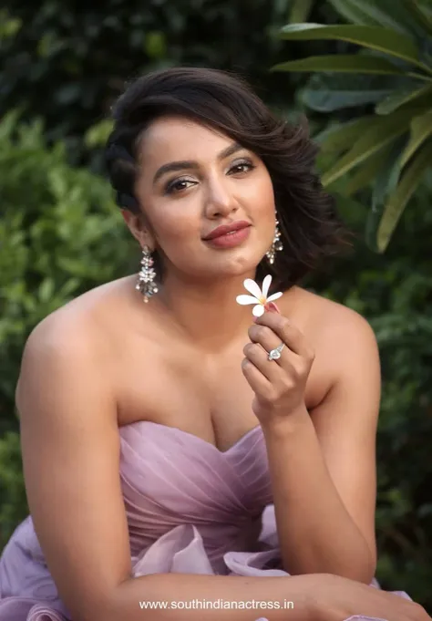 Tejaswi madivada kpd