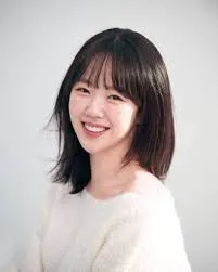 Ji Ye Eun 1