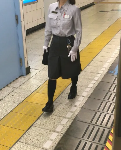 Tokyo Subway woman crew uniform