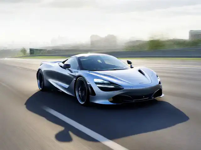 Wan2.1 T2V 14B McLaren 720s sports car