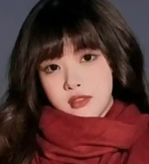 AI 自动图像扩展工具