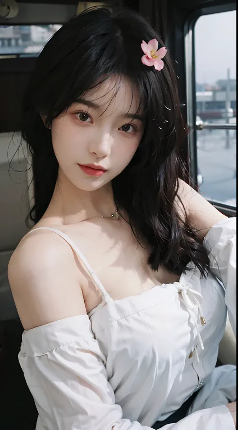 best qualtiy，tmasterpiece，超高分辨率，（realisticlying：1.4），1girll，Large wavy curls，二重まぶた，A pair of peach blossom eyes，Pure，Beautiful，Stunner，choker necklace，adolable，Snow-white translucent skin，head straight-looking at viewer，On the yacht，Full of atmosphere，form...