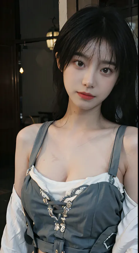 best qualtiy， 超高分辨率，8K，Royal Sister，Beautuful Women， looking at viewert， closeup cleavage，self-shot，The upper part of the body，Black suspenders，cropped shoulders