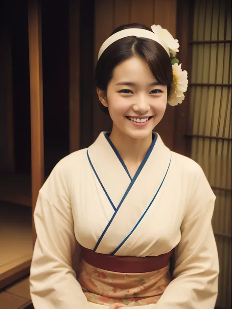 Beautuful Women、20yr old 、body shot、Taisho Era、A smile