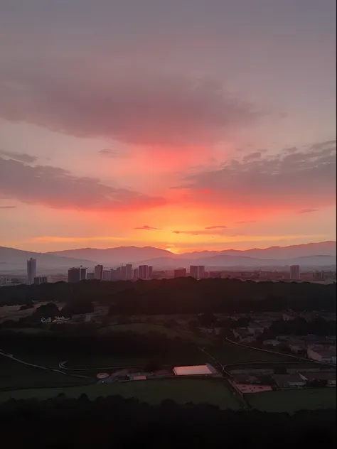 View of the city at sunset in Aalfed，Planes fly in the sky, during sunrise, vibrant sky, beautiful and spectacular dusk, Sunset view, The most beautiful sunset, real sunset, Sunset in background, dusk sunset in background, sunset panorama, sunset with clou...