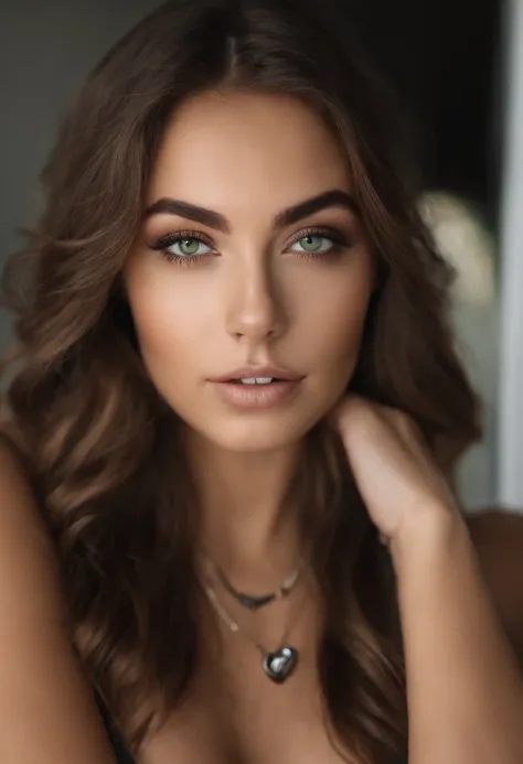 Arafed woman with a white tank top and necklace, fille sexy aux yeux verts, Portrait Sophie Mudd, cheveux bruns et grands yeux, selfie of a young woman, Yeux de chambre, Violet Myers, sans maquillage, maquillage naturel, looking straight at camera, Visage ...