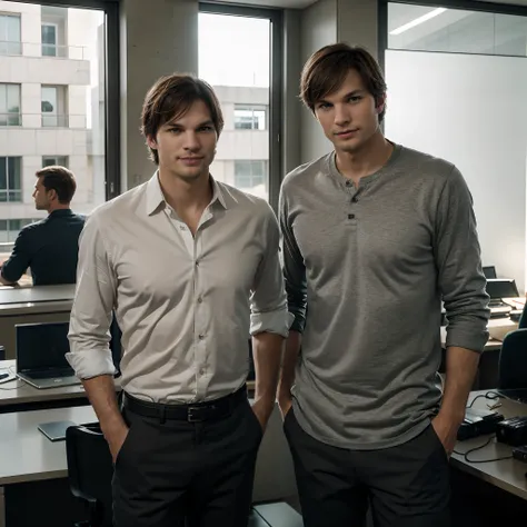 Ashton Kutcher et Donald Trump, Souriant, Cheveux courts, Photo de profil professionnelle, souriant maled, Attractive man, debout dans un grand bureau moderne, Casual Business Shirt, Confident action pose, debout dans un bureau moderne, A few desks behind ...