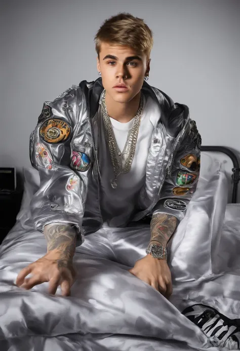 justin bieber（Justin Bieber）on top of the bed，Big belly，Wear black silk