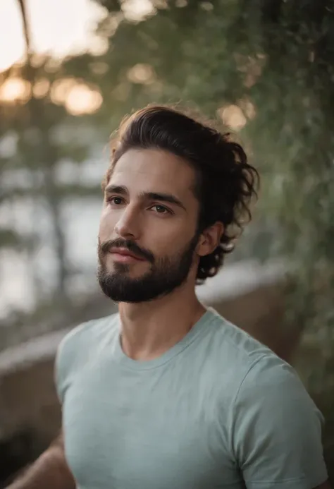 Jovem pardo, careca, de barba, with thick lip, de boca grande, 1,70 de altura, esbelto, anti social, com camiseta de banda de rock.