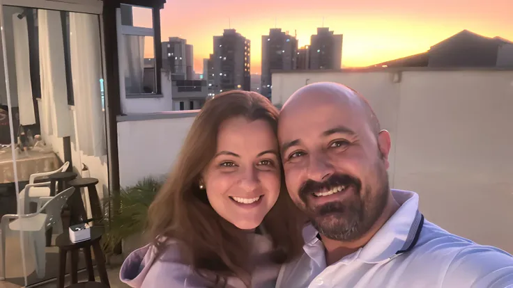 They are posing for a photo on the roof of a building, imagem de perfil, with sunset, In Sao Paulo, in the sunset, at sunset, during sunset, Sunset!, Directed by: Nandor Soldier, during a sunset, at a beautiful sunset, Casal feliz, with a sunset, Directed ...