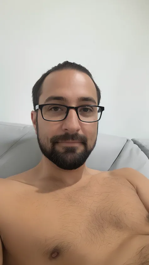 Man with glasses and beard lying on a couch, (38 anos), Homem de 4 0 anos, 3 6 anos, 3 2 anos, 38 anos, 2 9 anos, 2 8 anos, 3 5 anos, 35 anos, 2 7 anos, 3 2 - ano - homem de idade