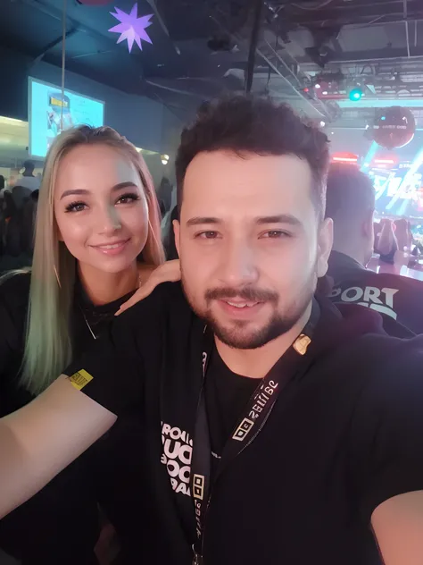 there is a man and a woman that are posing for a picture, Streamer do Twitch / Jogador Ludwig, Pokimane, foto de perfil 1024px, Anton Fadeev 8 K, Wlop e Andrei Riabovitchev, Harry Nukem, Streamer do Twitch, Fotografia selfie 8k, Rossdraw e Jazza, Desportiv...