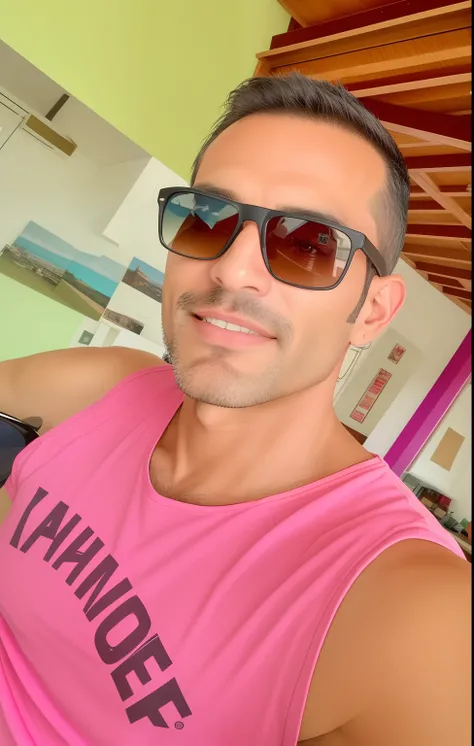 there is a man wearing sunglasses and a pink shirt, Homem de 4 0 anos, Homens de 45 anos, cerca de 3 5 anos, david rios ferreira, 38 anos, 3 6 anos, 3 2 - ano - homem de idade, (38 anos), caio santos, 3 2 anos