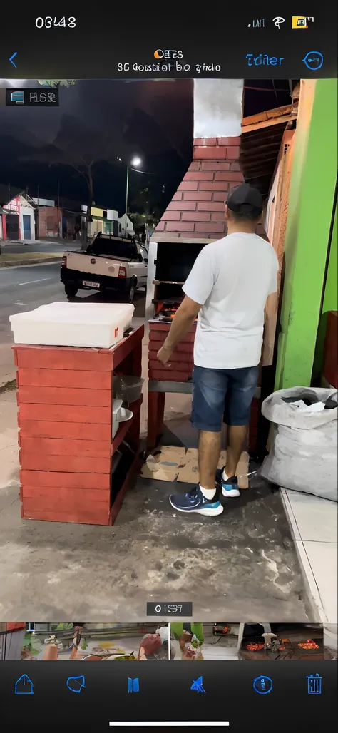 Theres a man standing in front of a pizza oven, vendedor de salsa, entregando caixa de parsel, by Gina Pellón, Directed by: CeFerí Olivé, Directed by: Judith Gutierrez, pegando seus tacos e bebida), Directed by: Daniel Lieske, .gif, Directed by: Matteo Pér...