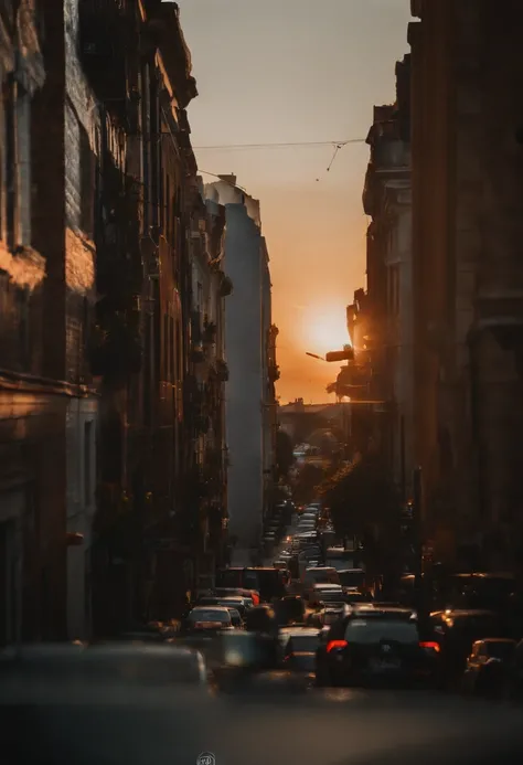 Paisagem de uma cidade ao por do sol