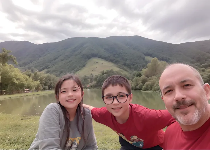 There are two people and a child posing for a photo, com montanhas ao fundo, com montanhas no fundo, Montanhas ao fundo, Moutain no fundo, Parque em segundo plano, com montanhas como pano de fundo, com um parque ao fundo, Colinas ao fundo, montanha ao fund...