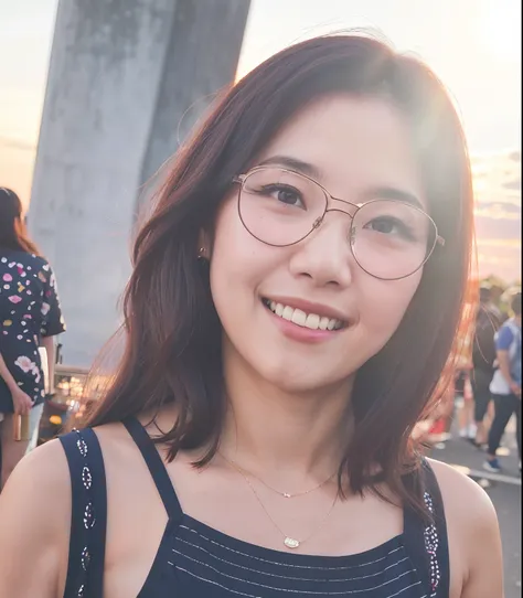 Smiling woman in glasses holding a donut in front of a crowd, Mai Anh Tran, tarde - 4 0 s de idade, 4 5 I, imagem de perfil, A alegria de, 38 anos, 5 5 I, at sunset, taken in the early 2020s, Kiyoko Suzuki, apenas zee, Catarina Lam, 3 6 anos, in the sunset