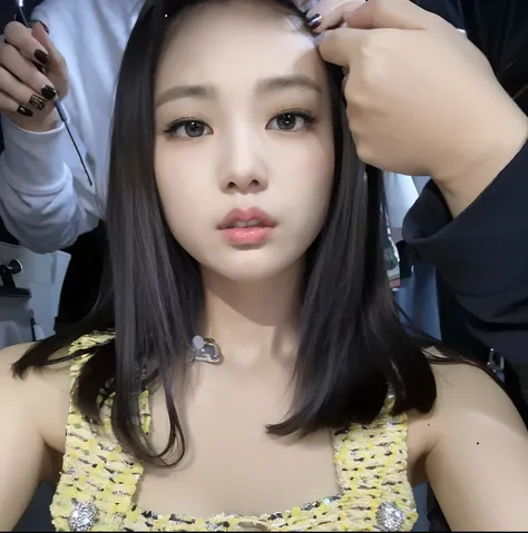 Mujer afligida que se arregla el pelo con un peluquero, Sun Yunjoo, Blackpink Jennie, Jossi de Blackpink, Parque Roseanne de Blackpink, Heonhwa Choe, maquillaje popular de Corea del Sur, Lalisa Manobal, El Corte Hime, Taejune Kim, Gongbi, Jisoo de Blackpin...