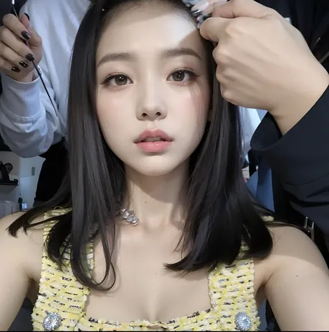 Mujer afligida que se arregla el pelo con un peluquero, Sun Yunjoo, Blackpink Jennie, Jossi de Blackpink, Parque Roseanne de Blackpink, Heonhwa Choe, maquillaje popular de Corea del Sur, Lalisa Manobal, El Corte Hime, Taejune Kim, Gongbi, Jisoo de Blackpin...