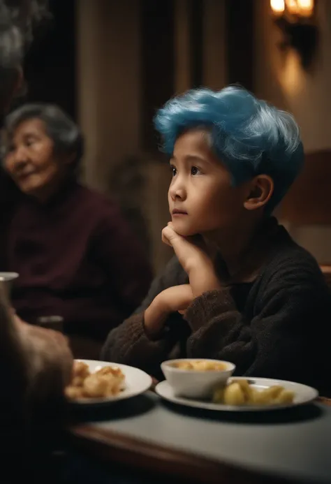 The blue-haired boy is waiting for mysterious white eyes。Im having dinner with my gray-haired grandma。The boy looks at his grandmother with kind eyes