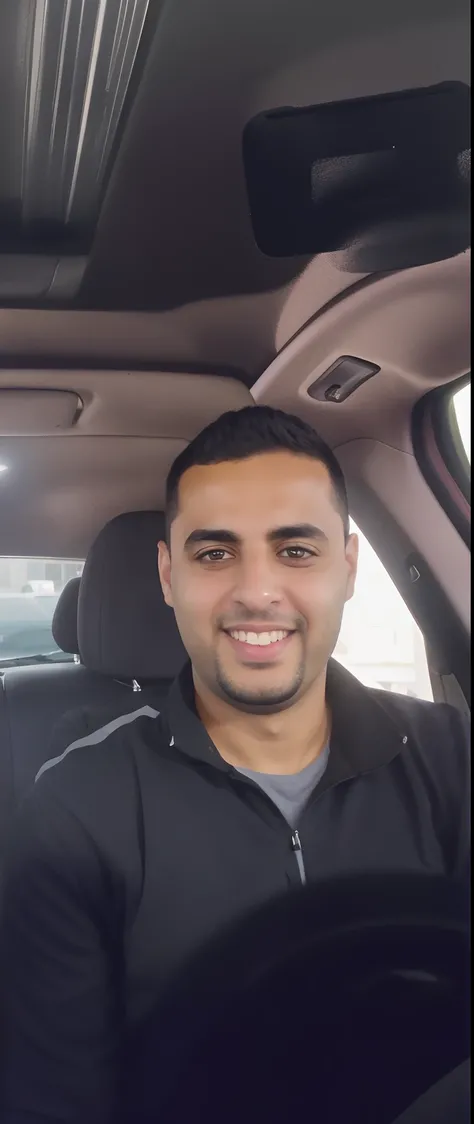 Man sitting in a car with a cell phone in his hand, (28 anos), imagem profissional, Emad Mostaque, 2 8 anos, Sam Nassour, cerca de 2 8 anos, 2 8 anos, 2 9 anos, 28 anos, Amr Elshamy, Ahmad Merheb, 2 7 anos