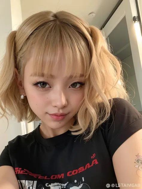 Chica de cabello rubio con un tatuaje en el brazo y una camisa negra., El Corte Hime, con flequillo completo, con flequillo, Sun Yunjoo, Lalisa Manobal, Cabello limpio con flequillo, con el pelo corto, cruel korean goth girl, Heonhwa Choe, Foto de perfil d...