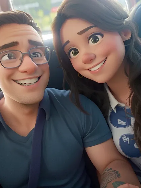 Theres a man and a woman sitting together on a bus, Pareja feliz, Tyler Edlin y Natasha Tan, both smiling for the camera, volver a nosotros, momma and papa, Foto de vacaciones, ligeramente sonriente, Tomada en Go Pro Hero8, con ella larga, Alex Yanes y Lis...