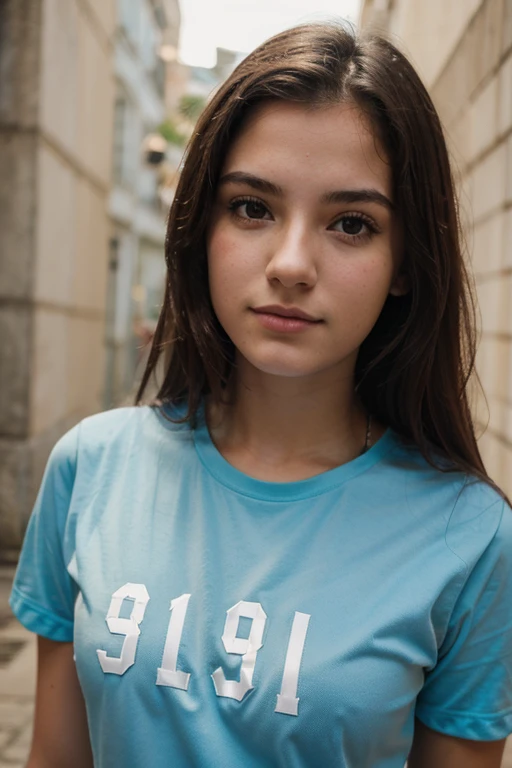 fotografia de uma mulher de 19yo, rosto perfeito, de camiseta