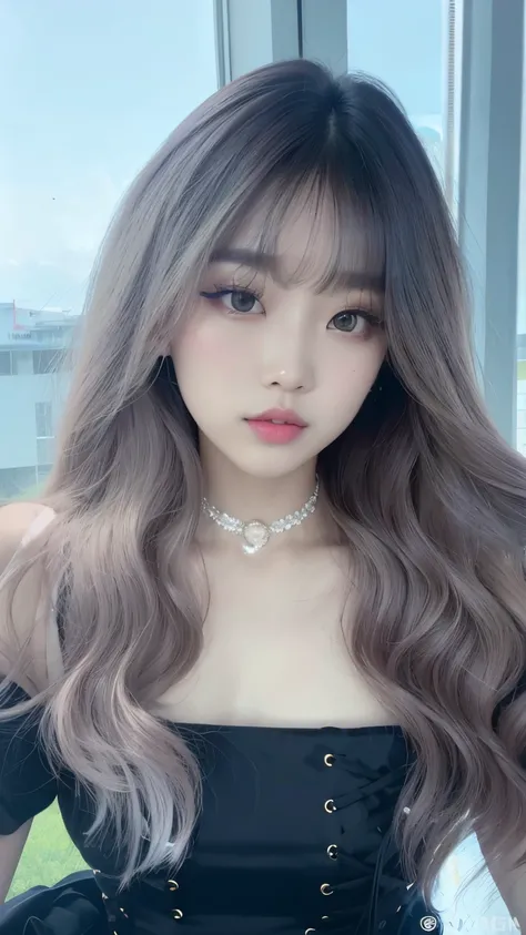 um close up de uma mulher com cabelos longos usando um vestido preto, Ulzzang, Lalisa Manobal, menina coreana, maquiagem coreana popular, maquiagem sul-coreana popular, cabelos longos com franja, Mulher sul-coreana bonita, linda mulher coreana jovem, Sakim...