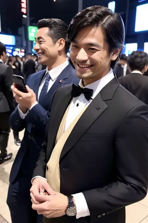 Handsome smiling man looking at smartphone x2,Japan 30-year-old male,There are 2 people,I have a smartphone,wears a suit,2guys,close,combi