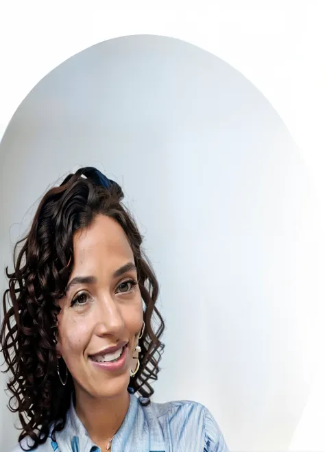 smiling woman with curly hair and blue shirt in a circle, professional foto do perfil, avatar para o site, foto de uma mulher negra, imagem de perfil, Foto profissional detalhada, foto de perfil profissional, Anos Imane, imagem profissional, taken in the e...