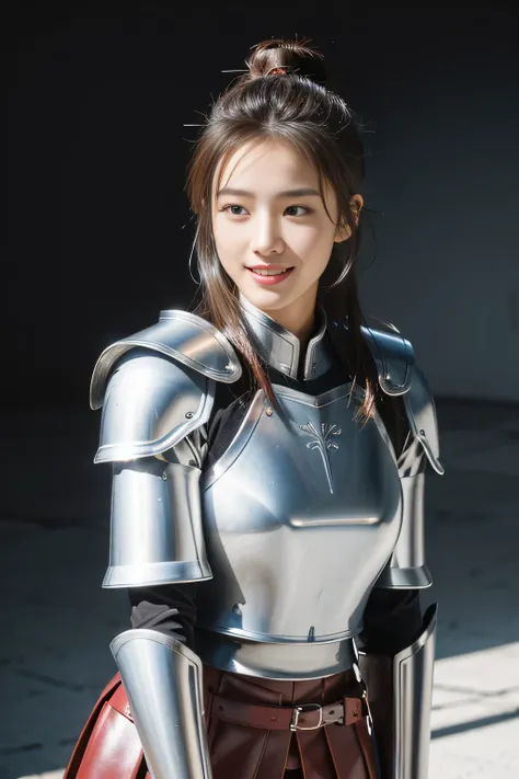 Chinese female general Hua Mulan，reddish brown leather armor，Silver scale metal shoulder pads，Silver metal breastplate，battlefield background，majestic，Smile（open mouth）（The corners of the mouth are raised），Leather tunic，Knee pads，There is no shadow on the ...