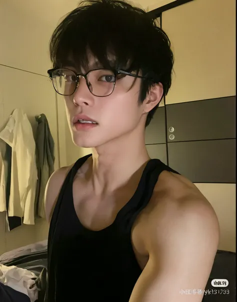 TAEHYUNG with glasses and a black tank top, Kim Taehyung, pintar ulzzang, cute japanese demon boy, homem sul-coreano, with glasses, Tae Hyung, androgynous face, Hyung tae, HOMEM, MUSCULOSO, inspirado por Mim tae Hyung do grupo BTS