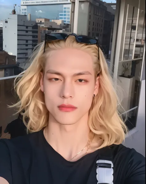 Kim Taehyung with sunglasses on his head taking a selfie, um non binary model épico, cabelo loiro extremamente claro, cabelo loiro muito claro, pele clara cabelo loiro cacheado, long swept back blond hair, com longos cabelos loiros, xqc, non binary model, ...