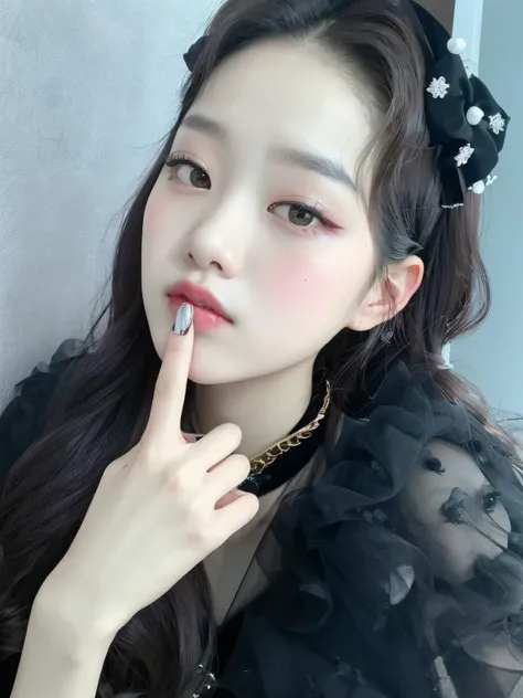 a close up of a wonyoung in a black dress and a black bow, Wonyoung, maquiagem sul-coreana popular, maquiagem coreana popular, Clear, high-quality lips, adorable and pale korean face, com cara fofa - linda, small lips, nariz pontudo, Jang Wonyoung, young l...