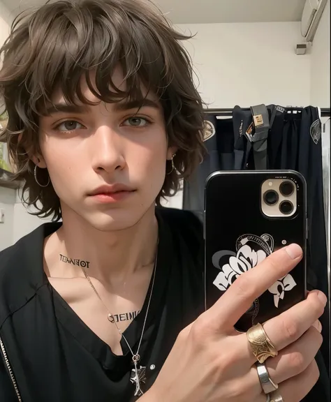 Arafed man with black shirt and black phone., he has short curly brown hair, estilo de seb mckinnon, corte de pelo rizado en la parte media, 1 7-year-old boy with a thin face, Agarra su flequillo en una mano, inspirado en Luca Zontini, taken in the early 2...