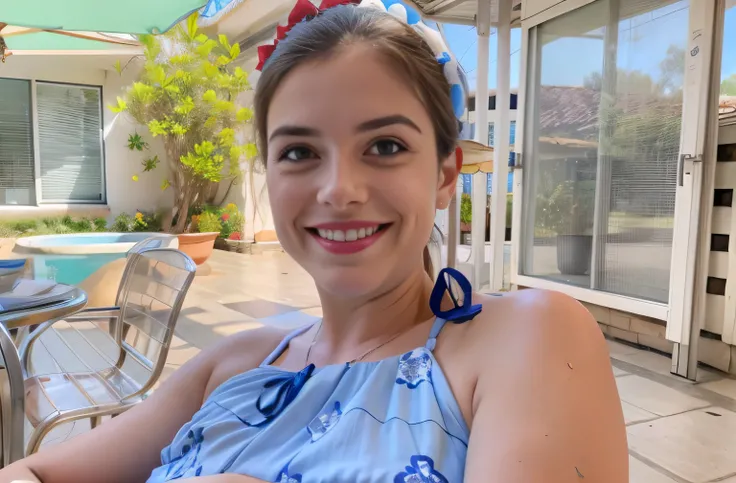 mulher sorridente com um vestido azul e branco, sitting on a patio, vacation photo, vestindo uma touca de banho branca, mulher de 30 anos, , foto ponto de vista, 8K