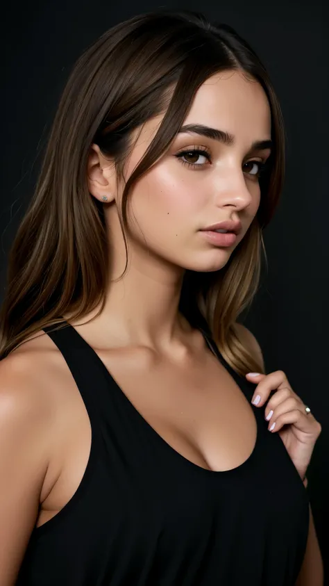 um close de uma mulher com uma blusa preta e um telefone celular, Retrato de Sophie Mudd, inspirado em Emma Andijewska, queixo definido, beautiful cheekbones, queixo forte, retrato emily ratajkowski, well queixo definido, queixo cinzelado, ana de armas por...